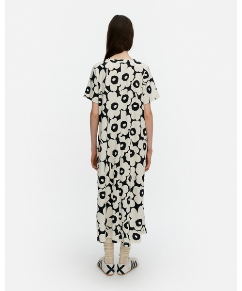 marimekko（マリメッコ）の「Pisteinen Unikko / Dress（ワンピース・レディース・ブラック・SMALL/X-SMALL/X-LARGE/LARGE/MEDIUM）」の3枚目の写真