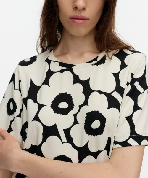 marimekko（マリメッコ）の「Pisteinen Unikko / Dress（ワンピース・レディース・ブラック・SMALL/X-SMALL/X-LARGE/LARGE/MEDIUM）」の4枚目の写真
