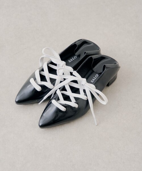 Chico(チコ)の「【SALON by Chico】レースアップバイカラーミュール(パンプス・レディース・ブラック系その他/アイボリー・SMALL/MEDIUM/LARGE)」の4枚目の写真