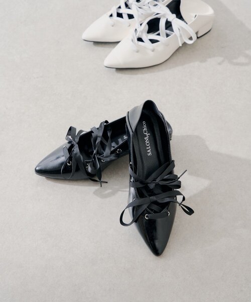 Chico(チコ)の「【SALON by Chico】レースアップバイカラーミュール(パンプス・レディース・ブラック系その他/アイボリー・SMALL/MEDIUM/LARGE)」の11枚目の写真
