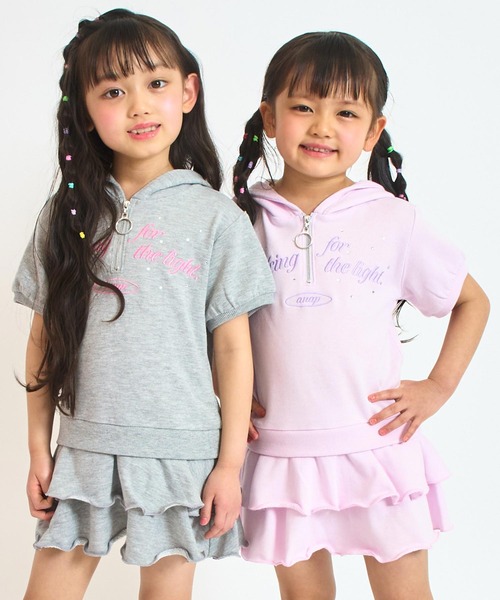 ANAP kids(アナップキッズ)の「ティアード スカート フーディー ワンピース(ワンピース・キッズ・ライトグレー/ライトピンク・110/120/130)」の5枚目の写真