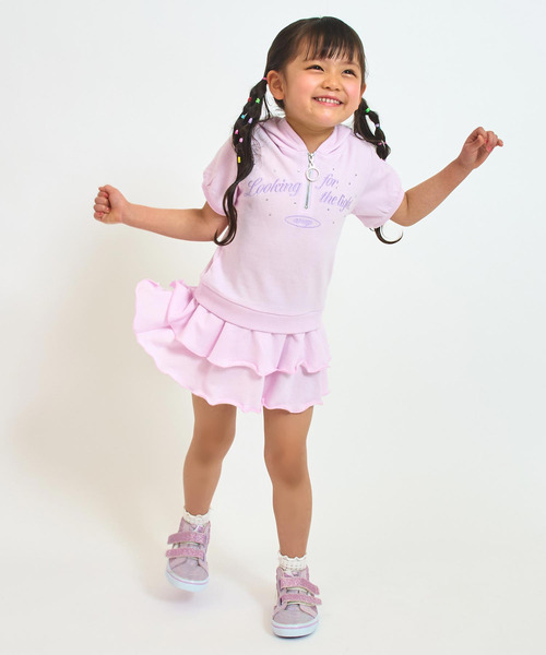 ANAP kids(アナップキッズ)の「ティアード スカート フーディー ワンピース(ワンピース・キッズ・ライトグレー/ライトピンク・110/120/130)」の16枚目の写真
