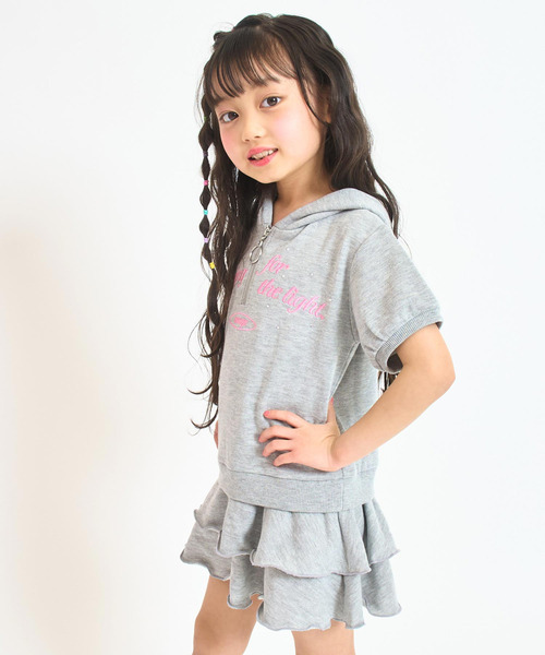 ANAP kids(アナップキッズ)の「ティアード スカート フーディー ワンピース(ワンピース・キッズ・ライトグレー/ライトピンク・110/120/130)」の7枚目の写真