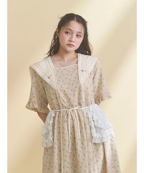 merry jenny（メリージェニー）の「flowerデコラティブカラーワンピース（ワンピース・レディース・ベージュ/ブラック/オフホワイト・FREE）」の13枚目の写真