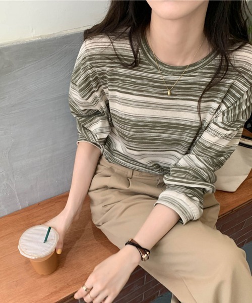 mielu(ミエル)の「マルチボーダーロンT(Tシャツ/カットソー・レディース・ブルー/ブラック/カーキ・LARGE/MEDIUM)」の14枚目の写真
