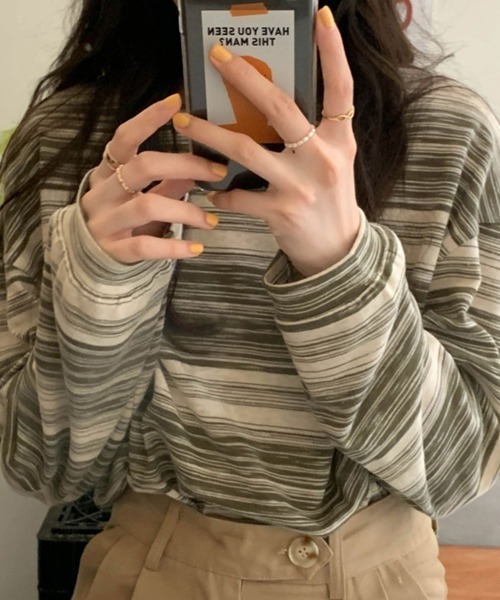 mielu(ミエル)の「マルチボーダーロンT(Tシャツ/カットソー・レディース・ブルー/ブラック/カーキ・LARGE/MEDIUM)」の15枚目の写真