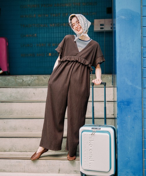 niko and...（ニコアンド）の「DRYクシュイージロンパ－ス（つなぎ/オールインワン・レディース・ダークブラウン/キャメル/スモーク/イエロー/ブラック・FREE）」の3枚目の写真