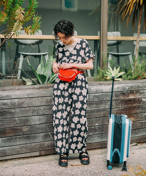 niko and...（ニコアンド）の「DRYクシュイージロンパ－ス（つなぎ/オールインワン・レディース・ダークブラウン/キャメル/スモーク/イエロー/ブラック・FREE）」の19枚目の写真