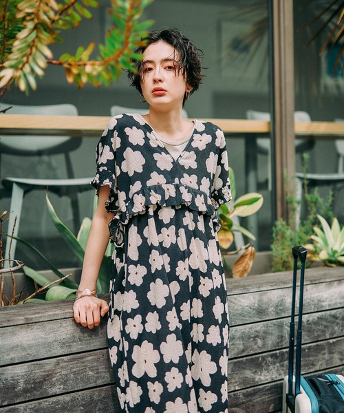 niko and...（ニコアンド）の「DRYクシュイージロンパ－ス（つなぎ/オールインワン・レディース・ダークブラウン/キャメル/スモーク/イエロー/ブラック・FREE）」の22枚目の写真