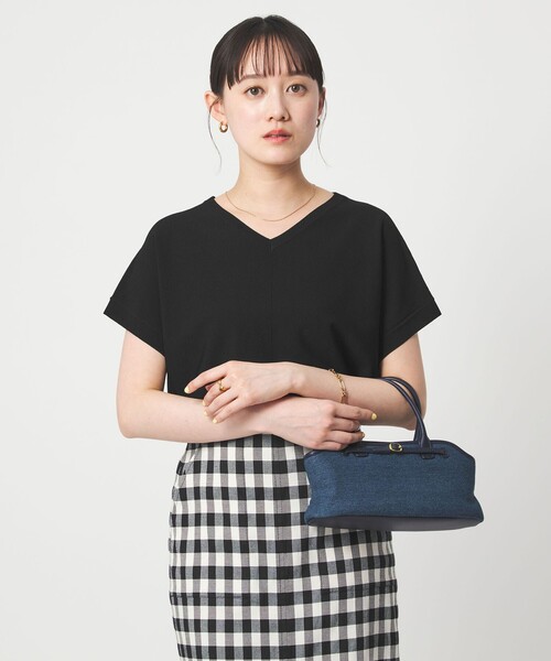 green label relaxing（グリーンレーベルリラクシング）の「Vネック プルオーバー ニット ウォッシャブル 接触冷感 UVカット（ニット/セーター・レディース・ライム/ダークブラウン/ホワイト/ブラック・FREE）」の11枚目の写真