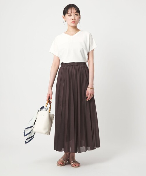 green label relaxing（グリーンレーベルリラクシング）の「Vネック プルオーバー ニット ウォッシャブル 接触冷感 UVカット（ニット/セーター・レディース・ライム/ダークブラウン/ホワイト/ブラック・FREE）」の17枚目の写真