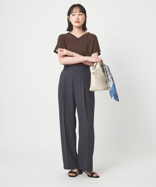 green label relaxing（グリーンレーベルリラクシング）の「Vネック プルオーバー ニット ウォッシャブル 接触冷感 UVカット（ニット/セーター・レディース・ライム/ダークブラウン/ホワイト/ブラック・FREE）」の21枚目の写真