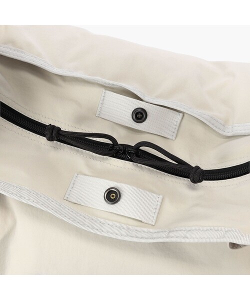 BRIEFING（ブリーフィング）の「HOBO BAG WIDE（ショルダーバッグ・メンズ・ブラック・FREE）」の11枚目の写真