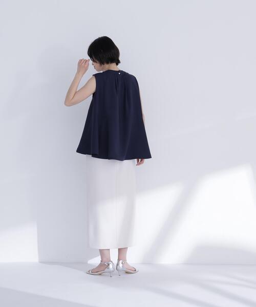 NATURAL BEAUTY BASIC（ナチュラルビューティーベーシック）の「ジョーゼットペプラムブラウス（シャツ/ブラウス・レディース・ネイビー/ベージュ/ブルー・ﾌﾘ-）」の11枚目の写真