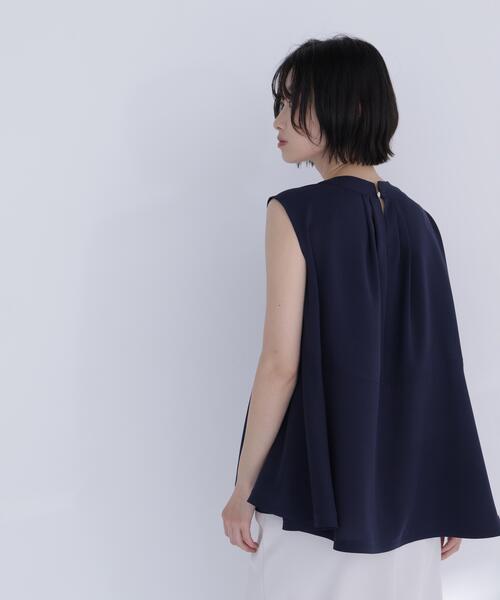 NATURAL BEAUTY BASIC（ナチュラルビューティーベーシック）の「ジョーゼットペプラムブラウス（シャツ/ブラウス・レディース・ネイビー/ベージュ/ブルー・ﾌﾘ-）」の14枚目の写真