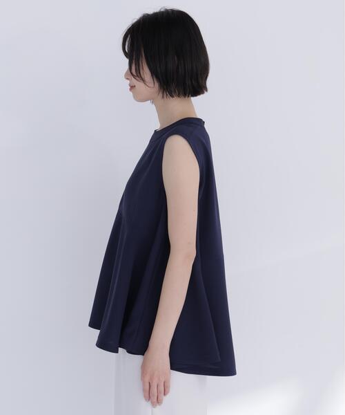 NATURAL BEAUTY BASIC（ナチュラルビューティーベーシック）の「ジョーゼットペプラムブラウス（シャツ/ブラウス・レディース・ネイビー/ベージュ/ブルー・ﾌﾘ-）」の16枚目の写真