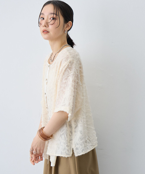 anyfee(エニフィー)の「【anyfee/大きいサイズ】ニュアンス柄シアージャガードブラウス(2026SS)(シャツ/ブラウス・レディース・アイボリー/ブラック・LL/3L/4L/5L)」の3枚目の写真