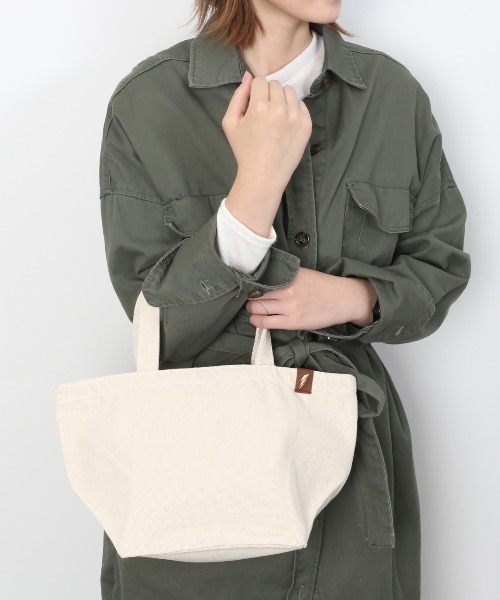 CAMPFREE（キャンプフリー）の「[キャンプフリー] CAMPFREE ワンポイント ミニトートバッグ ランチバッグ 7L [綿 キャンバス 帆布 コットン]（トートバッグ・レディース・ブラック/キャメル/ネイビー/カーキ/アイボリー・FREE）」の2枚目の写真