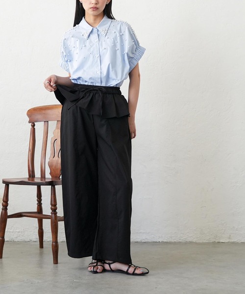 mili an deni(ミリアンデニ)の「ウェストレイヤードワイドパンツ(チノパンツ・レディース・オフホワイト/ネイビー/ブラック・M)」の10枚目の写真