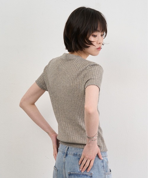 NUJOH(ヌゾ)の「Henley Rib Knit Top / ヘンリーリブニットトップス(ニット/セーター・レディース・グレー/ライトベージュ/アイボリー/ライトブルー・FREE)」の9枚目の写真