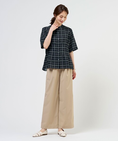 J.PRESS Ladies(J.プレス レディス)の「ソフトナイロン イージー ワイド パンツ(その他パンツ・レディース・ブラック系/ベージュ系・S/XS)」の15枚目の写真