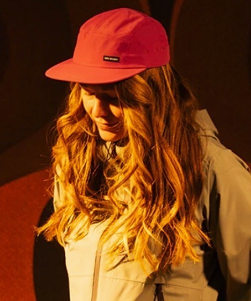 TOPO DESIGNS(トポデザインズ)の「【TOPO DESIGNS】NYLON CAMP HAT(キャップ・メンズ・ブラック/グリーン/ブルー系/パープル・フリー)」の7枚目の写真