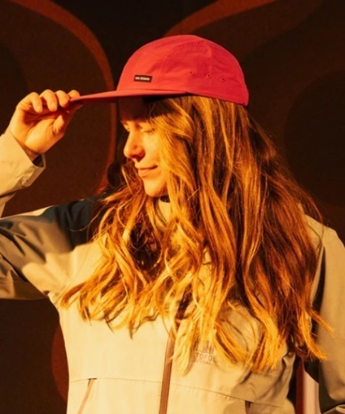 TOPO DESIGNS(トポデザインズ)の「【TOPO DESIGNS】NYLON CAMP HAT(キャップ・メンズ・ブラック/グリーン/ブルー系/パープル・フリー)」の6枚目の写真