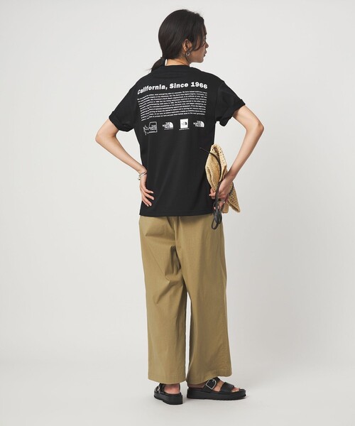 THE NORTH FACE（ザノースフェイス）の「【WEB限定】＜THE NORTH FACE＞ショートスリーブ ヒストリカル ロゴ Tシャツ（Tシャツ/カットソー・レディース・オフホワイト/ブラック/ライトグレー・S）」の12枚目の写真