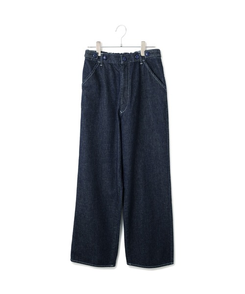 KURO(クロ)の「【KURO for SALON(クロ)】別注EASY TUCK DENIM INDIGO / デニムパンツ(デニムパンツ・レディース・ネイビー・1/0)」の6枚目の写真
