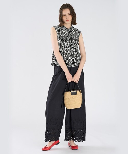 To b. by agnes b.(トゥービーバイアニエスベー)の「シフリーレース コットン パンツ(その他パンツ・レディース・ブラック・40/38/36)」の5枚目の写真