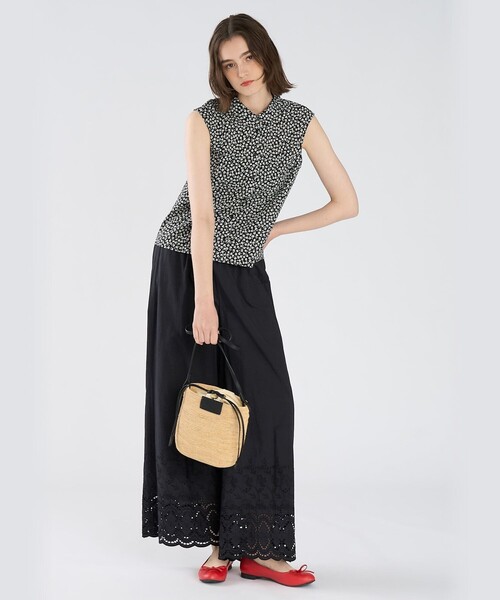 To b. by agnes b.(トゥービーバイアニエスベー)の「シフリーレース コットン パンツ(その他パンツ・レディース・ブラック・40/38/36)」の6枚目の写真