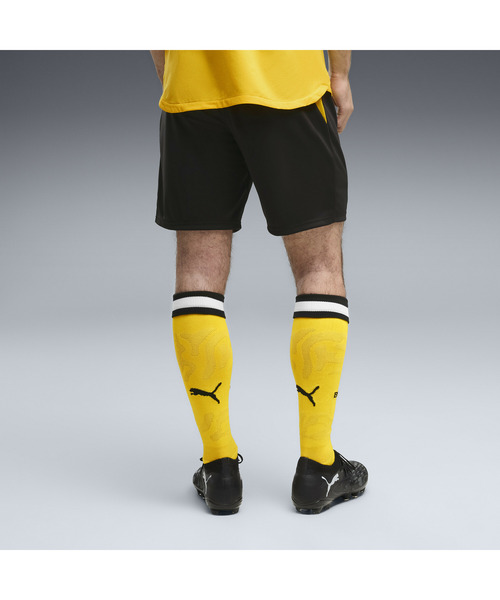 PUMA（プーマ）の「PUMA プーマ メンズ 2026-27 ドルトムント レプリカ ショーツ（その他パンツ・メンズ・ブラック×イエロー・MEDIUM/SMALL/X-LARGE/LARGE）」の2枚目の写真