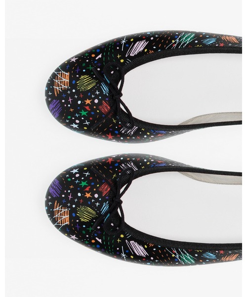 Repetto（レペット）の「Shogo Sekine × Repetto - Cendrillon Haute バレエフラット - ラバーソール - EUサイズ / V4257SHGGRF（バレエシューズ・レディース・ブラック・40/39/38.5/37.5/37/36.5/36/35.5/35）」の5枚目の写真