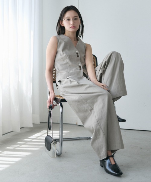 SOYEN(ソイエン)の「トリプルボタンコンパクトジレベスト/セットアップ可(ベスト・レディース・アイボリー/カーキ・F)」の5枚目の写真