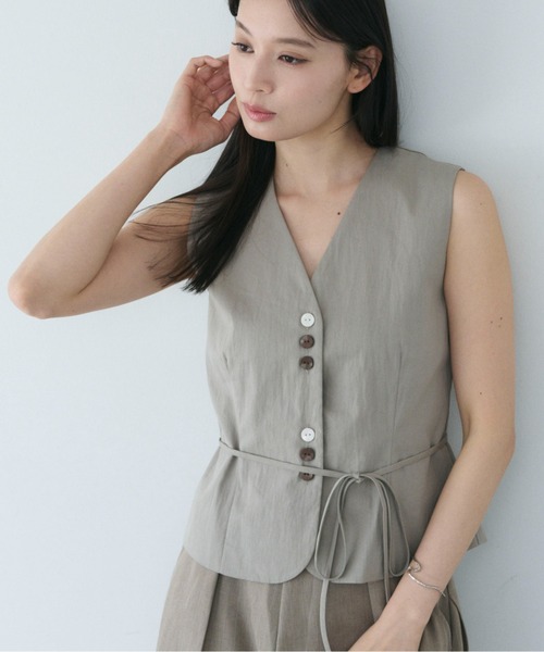 SOYEN(ソイエン)の「トリプルボタンコンパクトジレベスト/セットアップ可(ベスト・レディース・アイボリー/カーキ・F)」の14枚目の写真