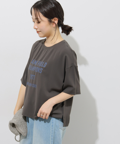 JOURNAL STANDARD relume（ジャーナルスタンダード　レリューム）の「《追加》2WAYジョーゼットロゴTEE（Tシャツ/カットソー・レディース・ダークブルー/ホワイト系その他/ブラウン/スミクロ・FREE）」の9枚目の写真