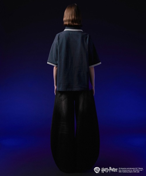VELNUS(ベルナス)の「【VELNUS】Harry Potter Embroidered Emblem Color-Block Short-Sleeve Polo Shirt/ハリー・ポッター 刺繍エンブレム 配色半袖ポロシャツ(ポロシャツ・メンズ・グリーン/ベージュ/ネイビー/レッド・S/L/M)」の6枚目の写真