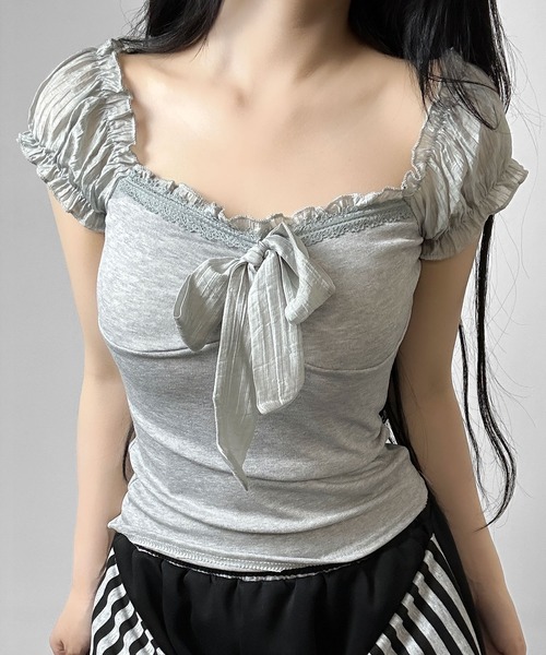 FOLLOWIN(フォロウィン)の「【3color 】シアーパフ袖リボントップス(Tシャツ/カットソー・レディース・ベージュ/ホワイト/グレー・FREE)」の15枚目の写真