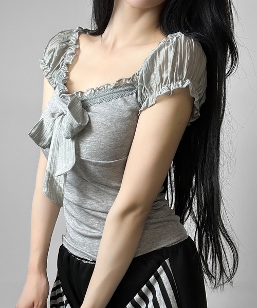 FOLLOWIN(フォロウィン)の「【3color 】シアーパフ袖リボントップス(Tシャツ/カットソー・レディース・ベージュ/ホワイト/グレー・FREE)」の16枚目の写真