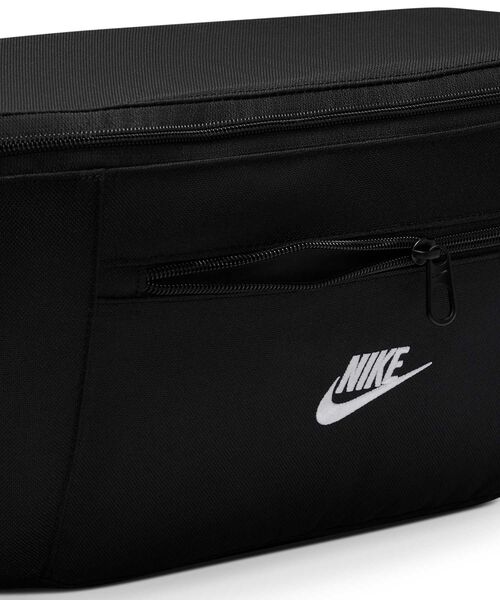NIKE(ナイキ)の「ナイキ ヘリテージ ウエストパック (8L) / Nike Heritage Waistpack (8L) IB4369-010 Black(ボディバッグ/ウエストポーチ・メンズ・ブラック・ONE SIZE)」の4枚目の写真