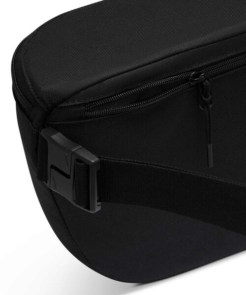 NIKE(ナイキ)の「ナイキ ヘリテージ ウエストパック (8L) / Nike Heritage Waistpack (8L) IB4369-010 Black(ボディバッグ/ウエストポーチ・メンズ・ブラック・ONE SIZE)」の3枚目の写真