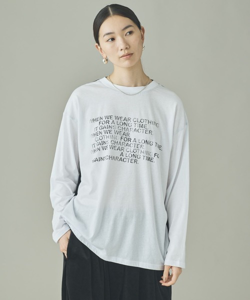 Curensology(カレンソロジー)の「Curensology(カレンソロジー)/【UNIVERSAL OVERALL】別注シアーロングスリーブTシャツ(Tシャツ/カットソー・レディース・ライトベージュ/ブラック・FREE)」の1枚目の写真