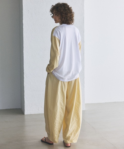 Curensology(カレンソロジー)の「Curensology(カレンソロジー)/【UNIVERSAL OVERALL】別注シアーロングスリーブTシャツ(Tシャツ/カットソー・レディース・ライトベージュ/ブラック・FREE)」の8枚目の写真