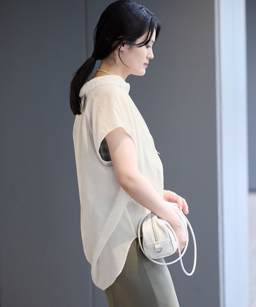 IENA(イエナ)の「コットンシアーノースリーブシャツ(シャツ/ブラウス・レディース・ブラック/ホワイト/ブラウン・FREE)」の16枚目の写真