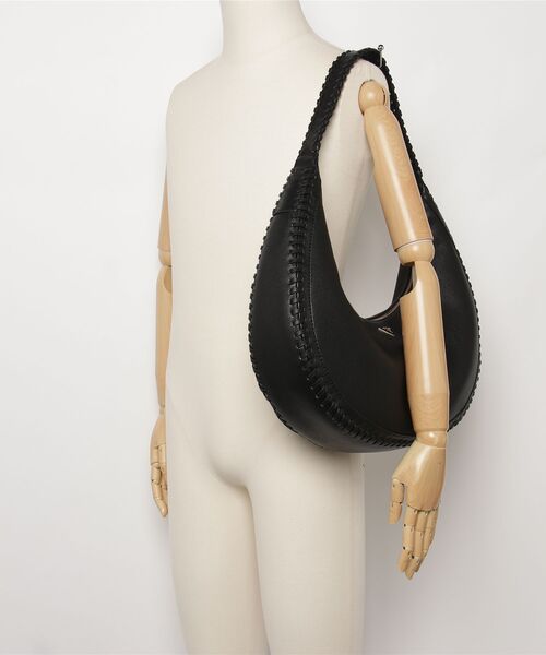 PETRA Hobo Bag ショルダーバッグ ハーフムーンバッグ | GUESS(ゲス