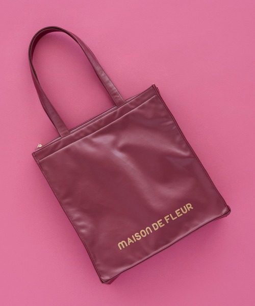 Maison de FLEUR(メゾンドフルール)の「ファスナー付きキャリーオンスクエアトート(トートバッグ・レディース・ブラック/ライトピンク/ラベンダー/ボルドー/ライトブルー・FREE)」の21枚目の写真