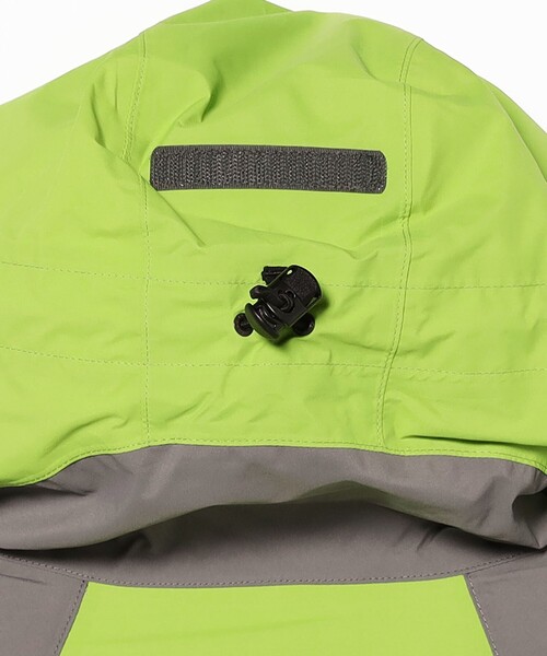 THE NORTH FACE(ザノースフェイス)の「THE NORTH FACE / レトロマウンテンライトジャケット(ブルゾン・メンズ・グリーン系その他3/ブラック・MEDIUM/SMALL/LARGE/X-LARGE)」の6枚目の写真