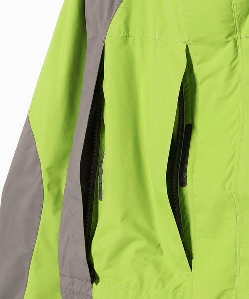 THE NORTH FACE(ザノースフェイス)の「THE NORTH FACE / レトロマウンテンライトジャケット(ブルゾン・メンズ・グリーン系その他3/ブラック・MEDIUM/SMALL/LARGE/X-LARGE)」の8枚目の写真