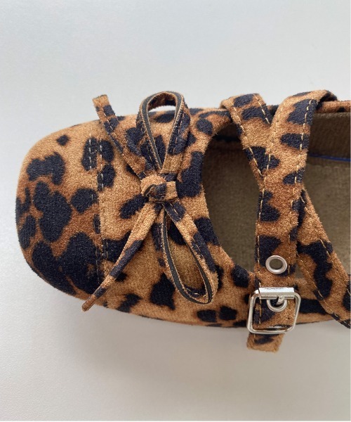 shoes365（シューズスリーシックスファイヴ）の「SHOES 365　クロスストラップバレエシューズ リボン付き スクエアトゥ メリージェーン フラットパンプス（パンプス・レディース・ブラック/レオパード・23.5cm/24.0cm/24.5cm/23.0cm）」の13枚目の写真