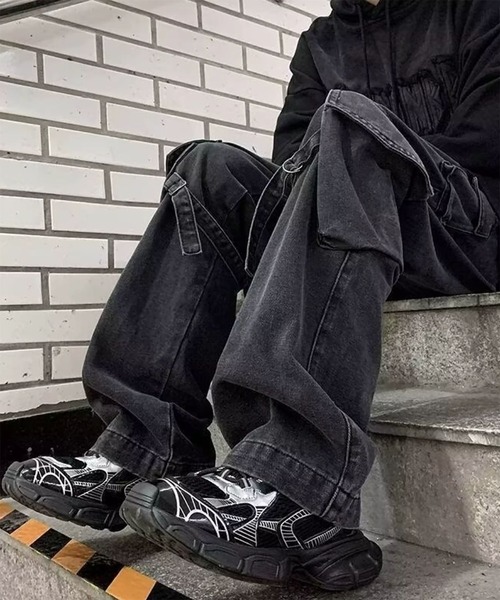WESTBOY(ウエストボーイ)の「ヴィンテージウォッシュ ニーベルト カーゴデニムパンツ WO26W7PT07(デニムパンツ・メンズ・ブラック/ブルー・M/L/XL)」の3枚目の写真